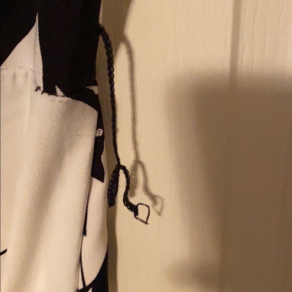 Le Chateau floral dress - Picture 5 of 5